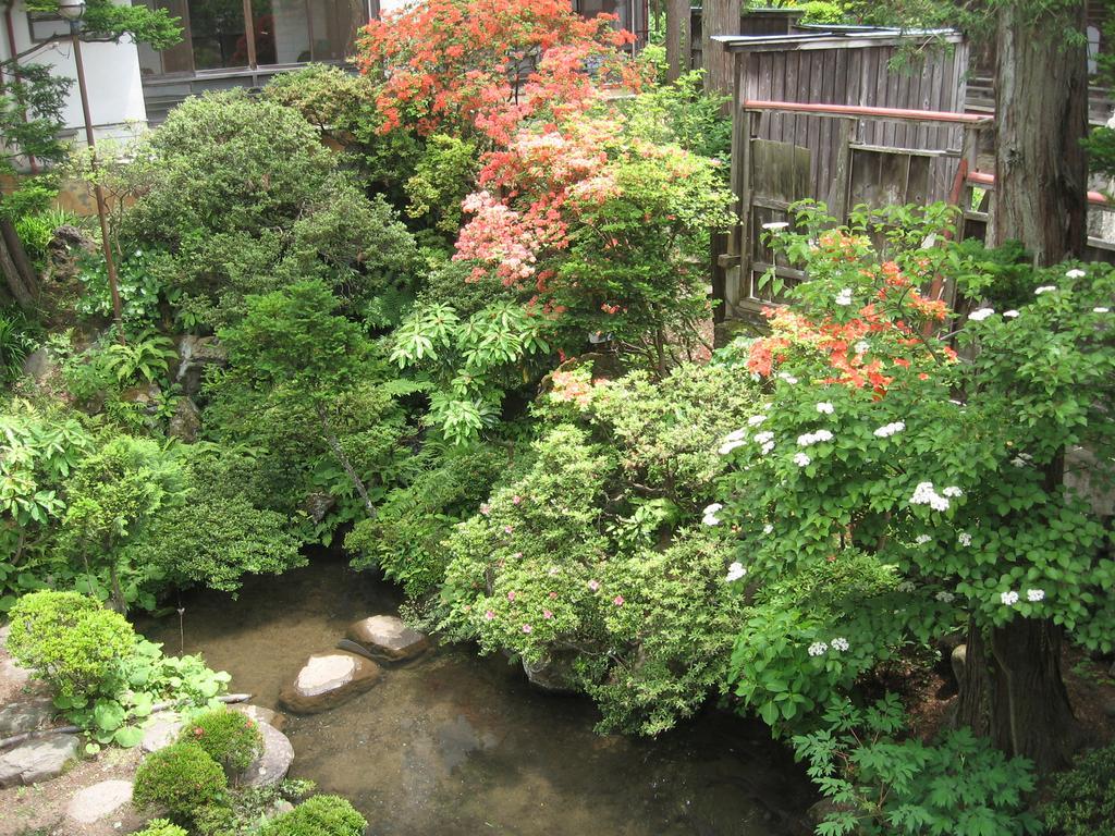 Maruka Ryokan Jamanoucsi Kültér fotó